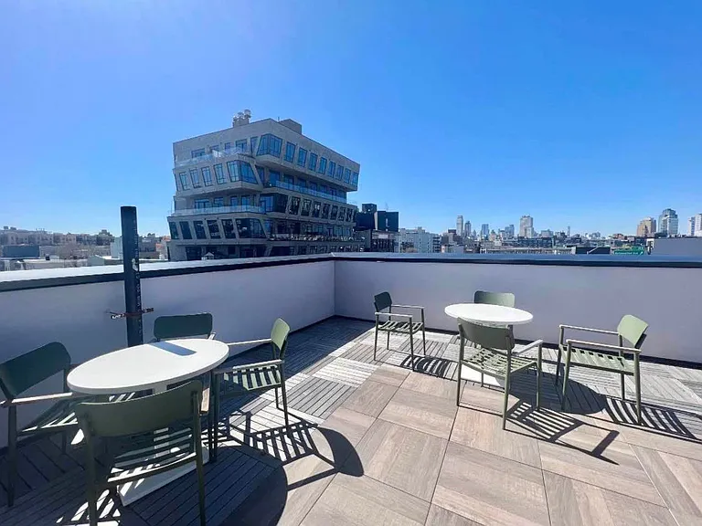366 Leonard St #2C — Photo 7