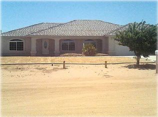 10628 8th Ave, Hesperia, CA 92345