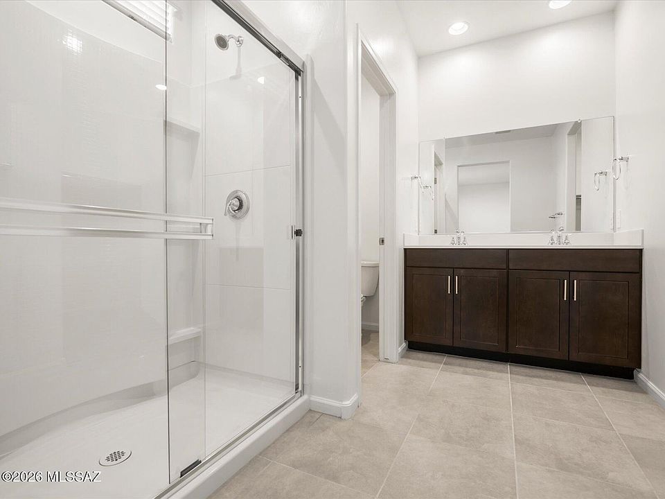 1st image of 780 W Calle Cubeta