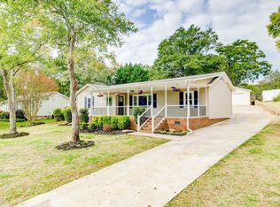 6 Melvin Cir, Taylors, SC 29687