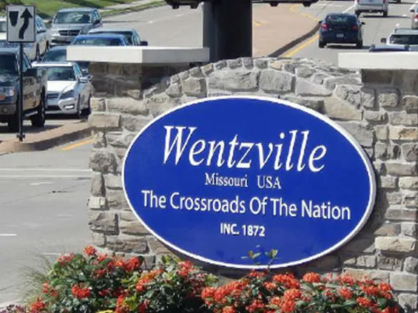 308 Park Ln #308, Wentzville, MO 63385