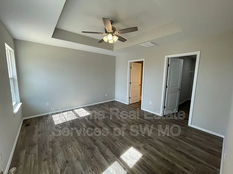 204 E Seminole St — Photo 8