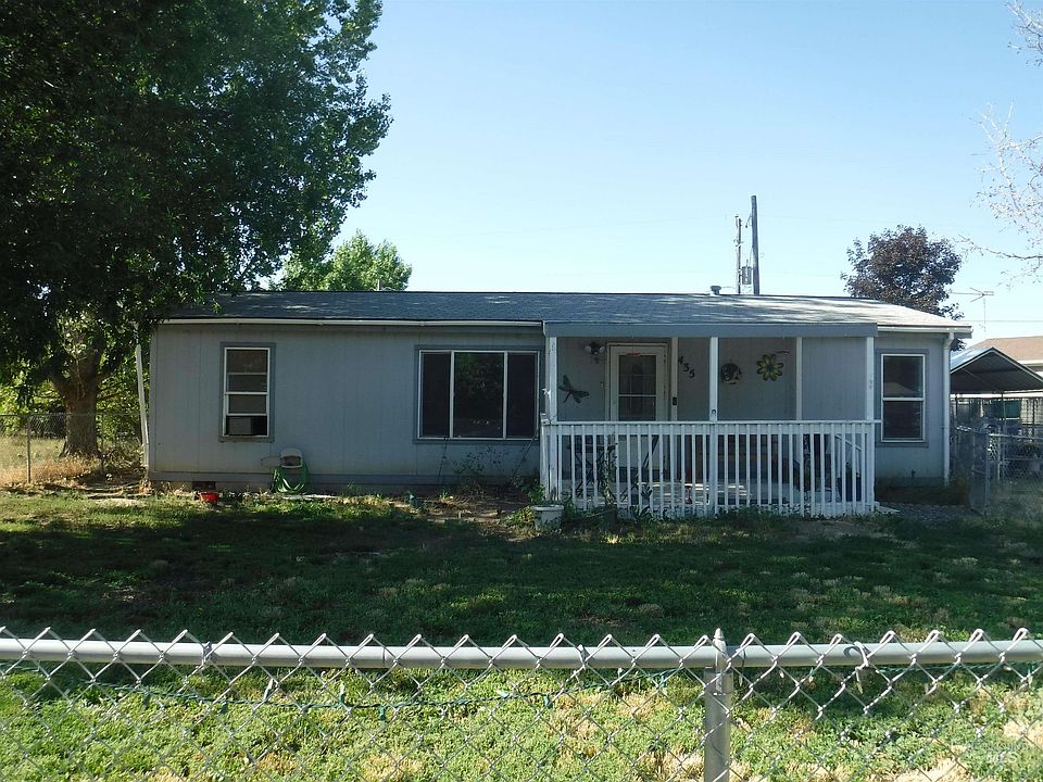1st image of 435 3rd Ave W