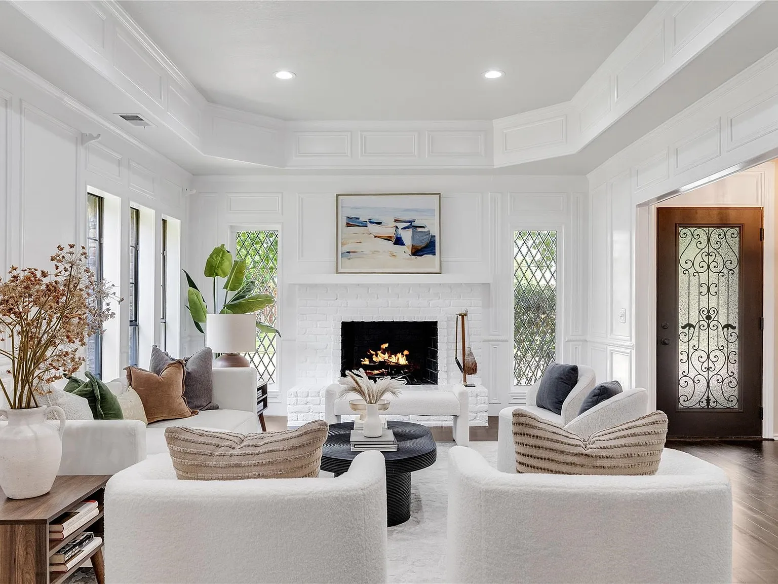 4 bed, 3.5 bath, 2551 sqft, $3,500 — Photo 1