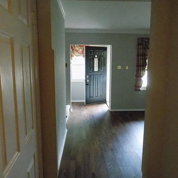 702 Towne Center Dr — Photo 6