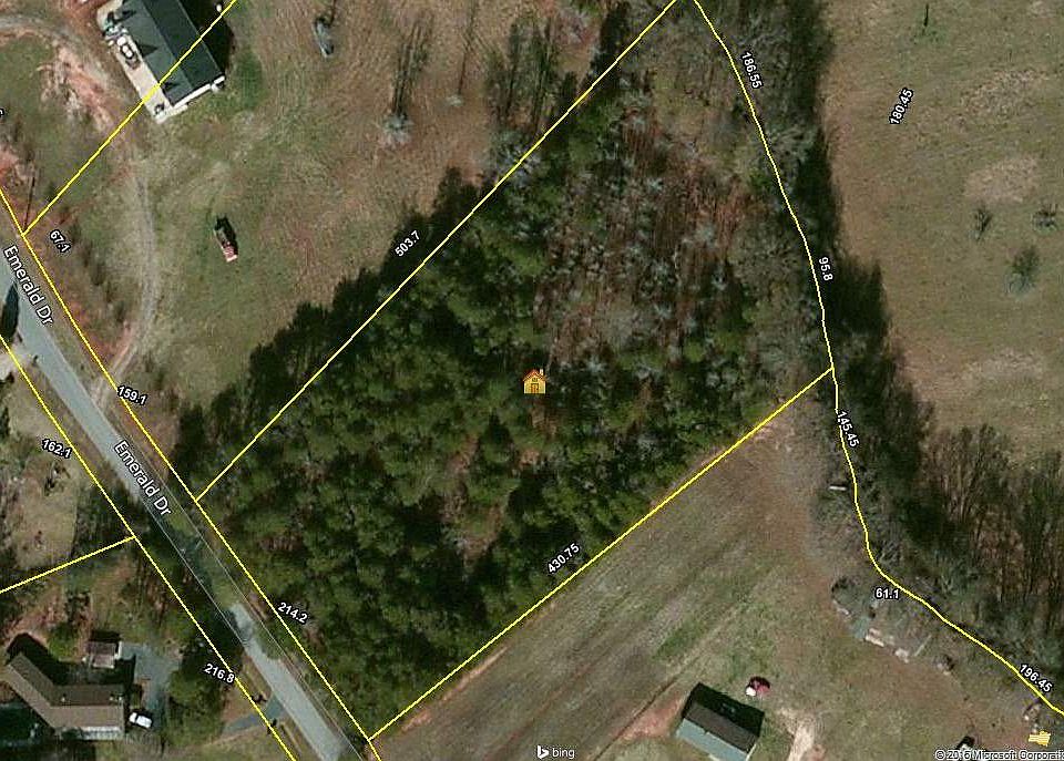 2nd image of 405 Emerald Dr