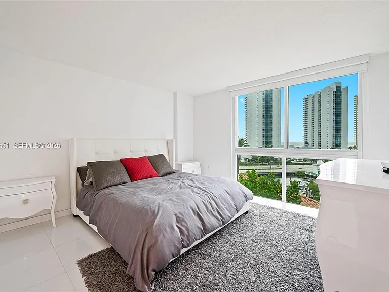 200 Sunny Isles Blvd #2806 — Photo 11