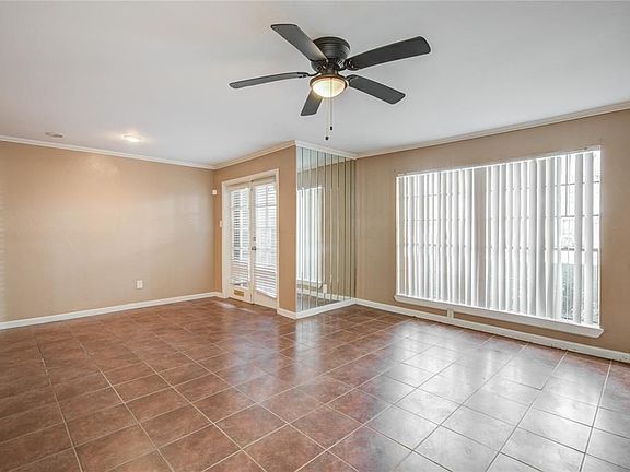 3rd image of 14600 Fonmeadow Dr APT 1504