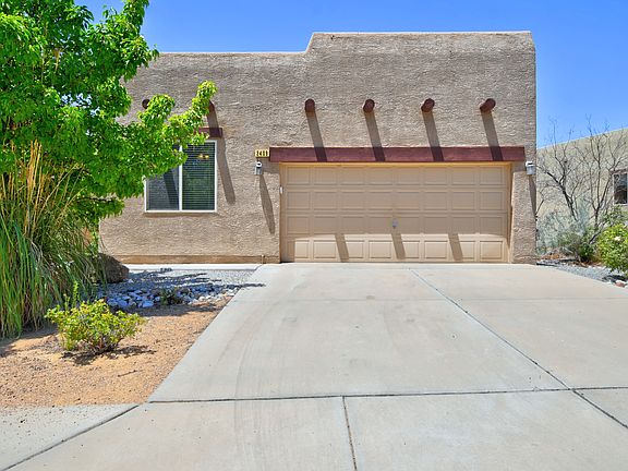 Stand Alone Townhouse