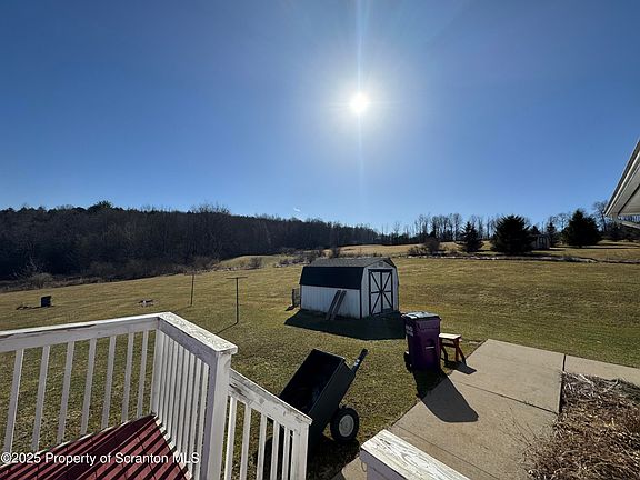 3rd image of 172 Hillview Dr