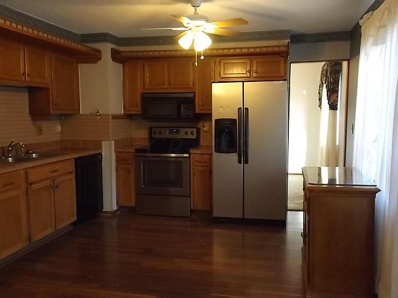 5th image of 6311 Sabastian Ct #D