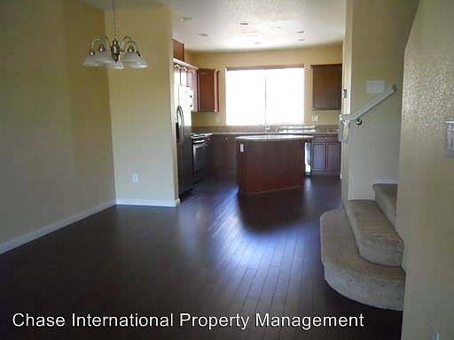 2nd image of 3111 Sterling Ridge Cir