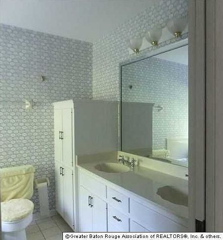 1st image of 39439 Bon Terre Dr