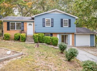 4055 E Freedom Cir, Ooltewah, TN 37363