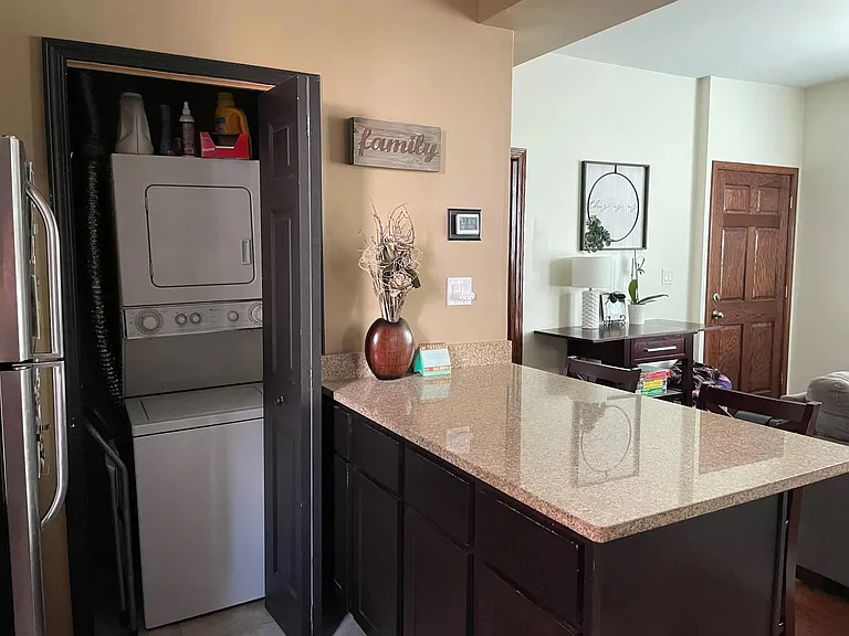 3327 N Hamilton Ave #2R — Photo 5