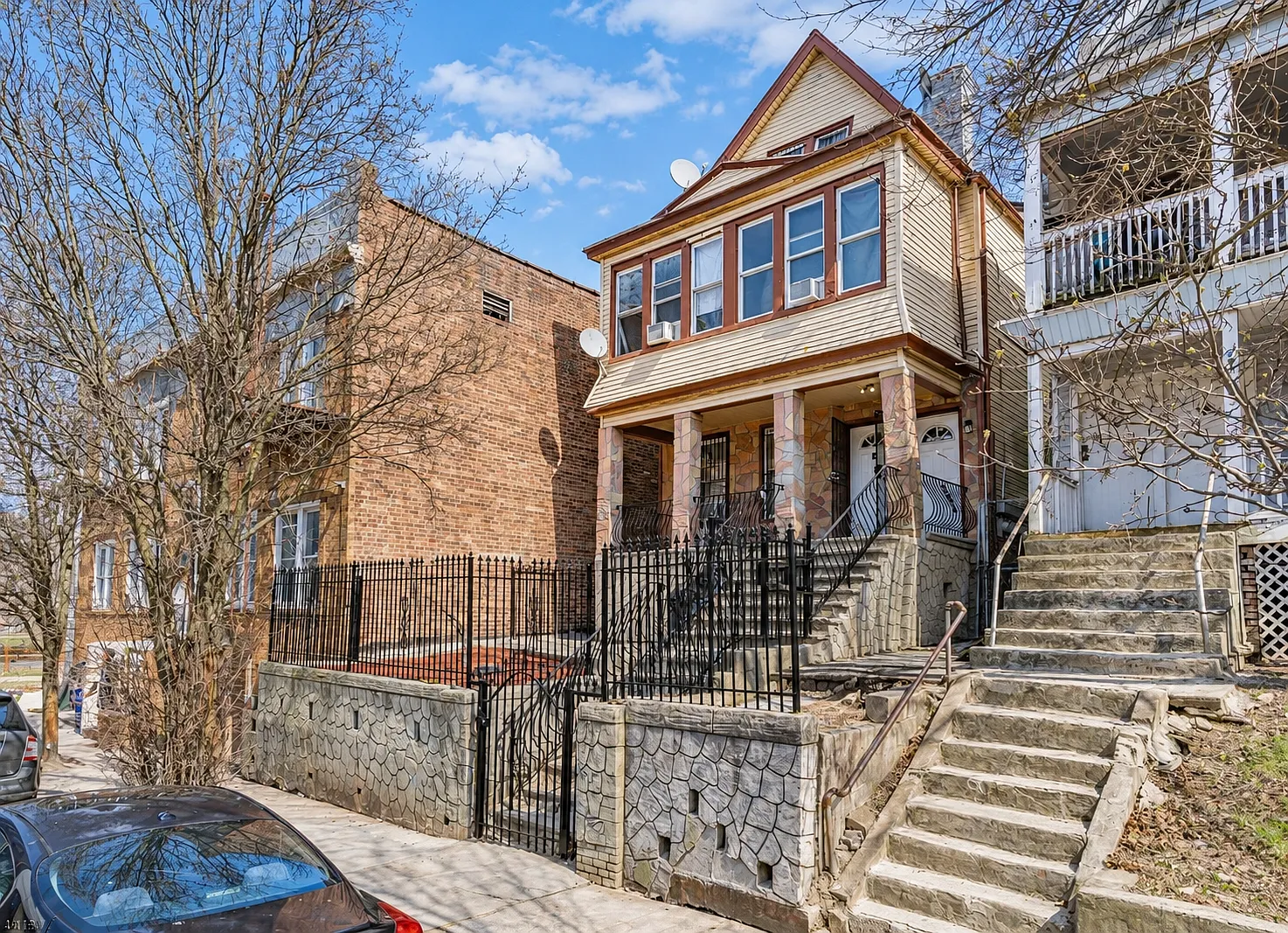 2 bed, $1,700 — Photo 1