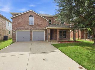 12521 Patnoe Dr, Fort Worth, TX 76109
