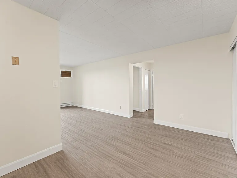 101 Langlois Ave — Photo 15