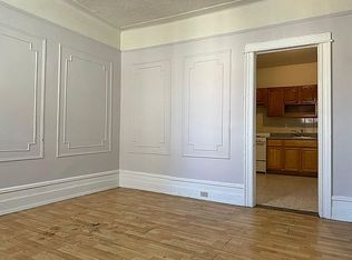 218 E 34th St #2F, Brooklyn, NY 11203