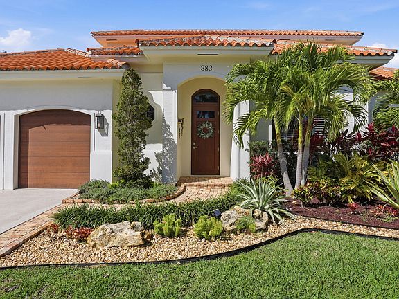 3rd image of 383 Redwood Lane