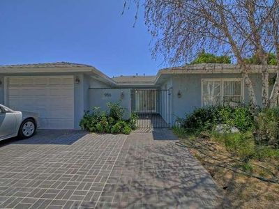 956 Terracina St, Santa Paula, CA, 93060