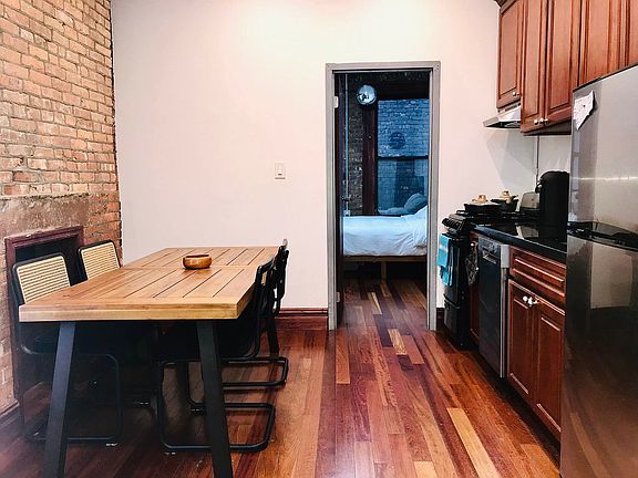 2nd image of 545 E 5th St APT 15
