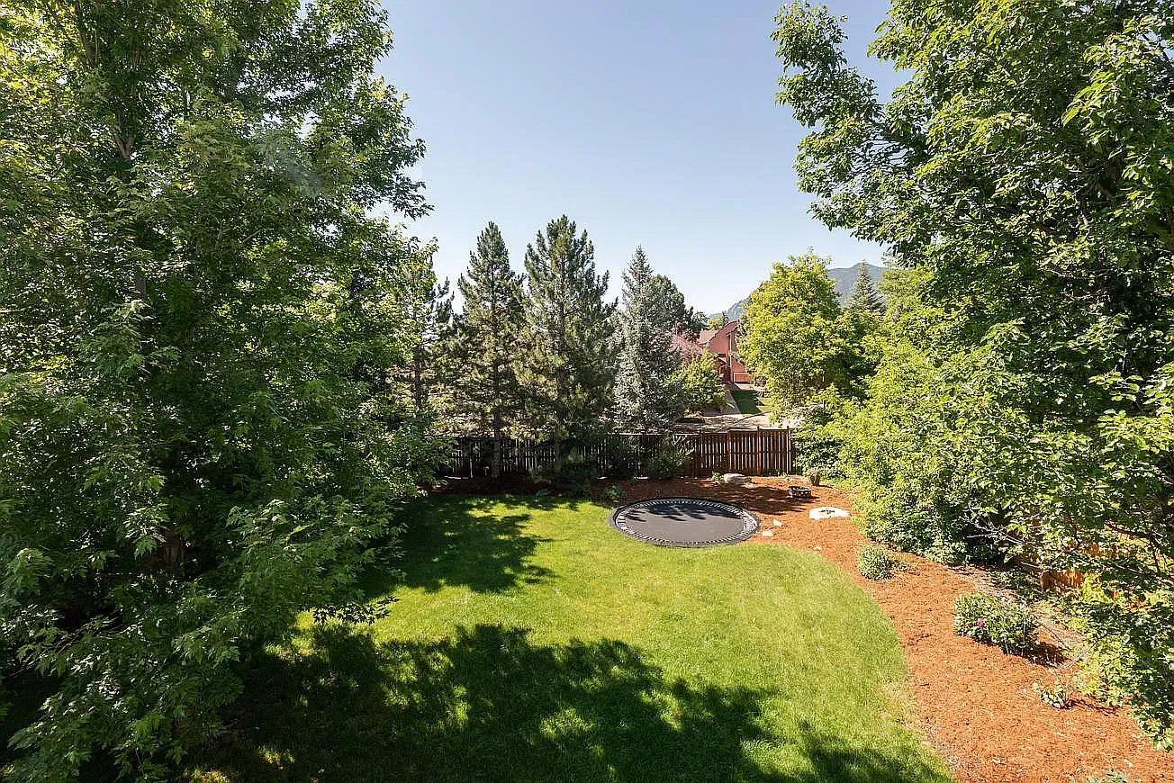 5 bed, 3159 sqft, $7,000 — Photo 3