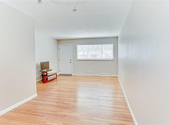 5th image of 9405 Pancho Dr