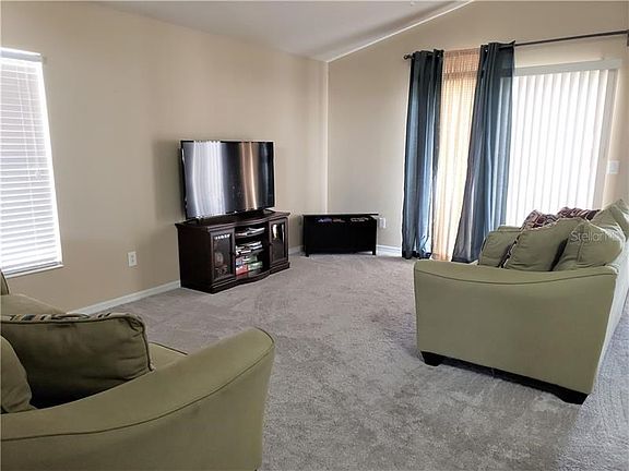 4th image of 3621 Holden Dr