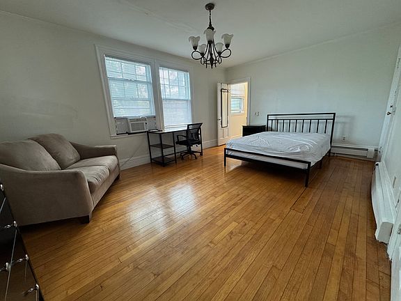 3rd image of 88 Cooke St APT 7