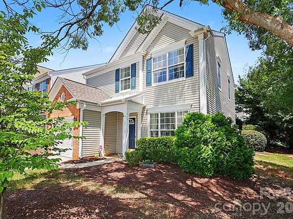 2nd image of 15117 Northsprings Dr