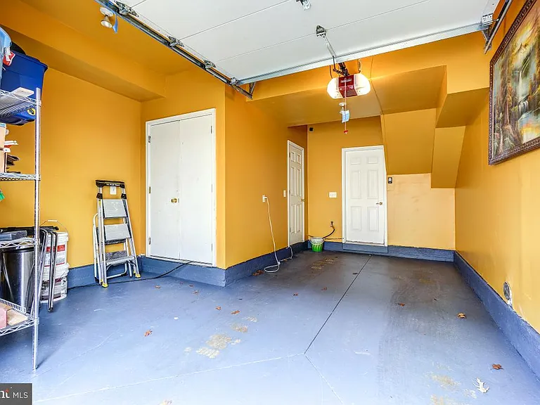 4281 S Capitol St SW — Photo 68