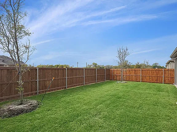 3621 Cadogan St — Photo 25