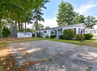 10 Sharon Cir, Merrimac, MA 01860