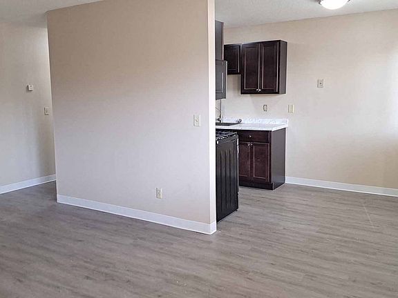 2nd image of 4259 W Broadway Ave #307