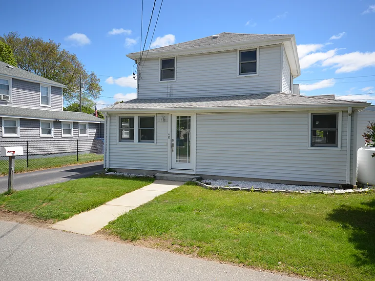40 Portland Ave — Photo 16