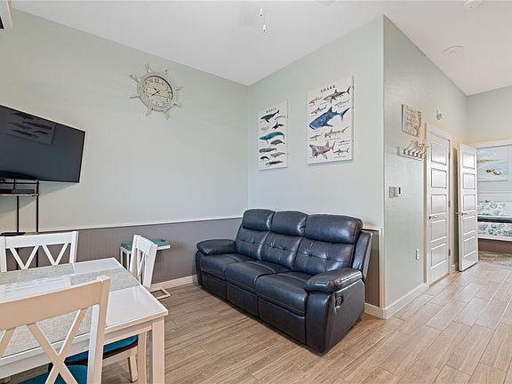 4th image of 15034 Aruba Dr #113