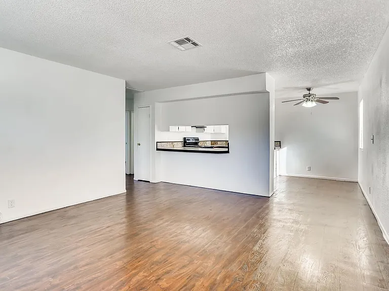 24 Rose Cir #A — Photo 5
