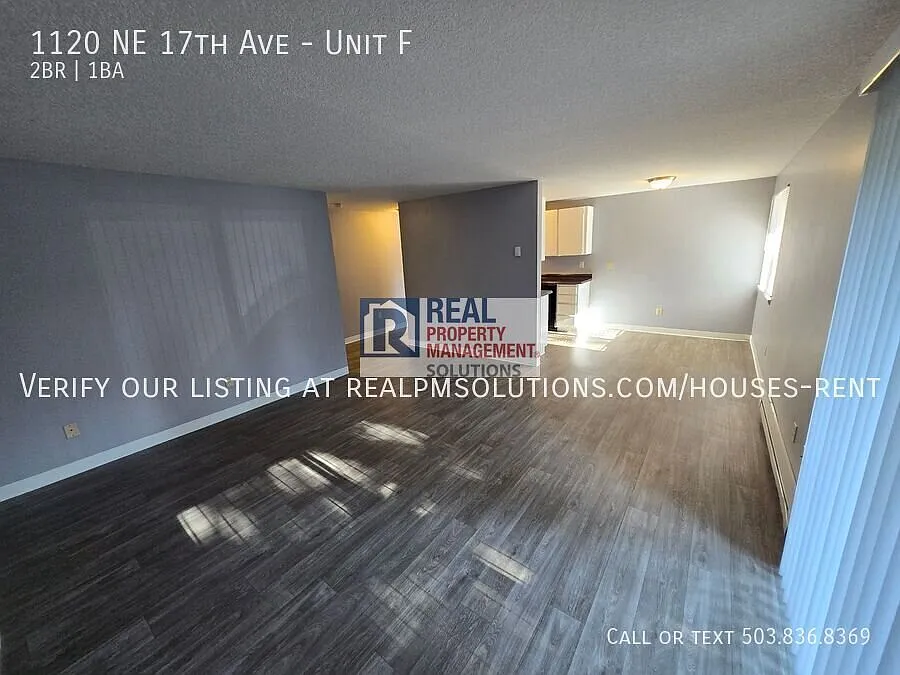 Fantastic Hillsboro Apartment! — Photo 4