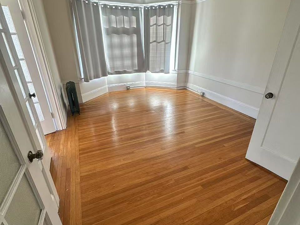 2nd image of 306 Fair Oaks St APT 6