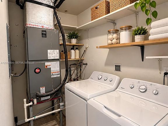 5th image of 554 E 10th St #554