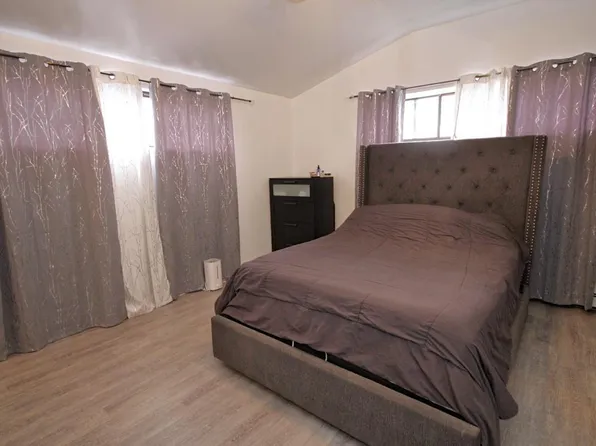 1078 East 73rd Street image 4 of 20