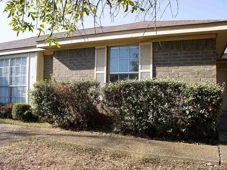 Exterior front, 218 Sam, Waco, TX 76706