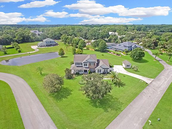 2nd image of 2482 Alanna Ln