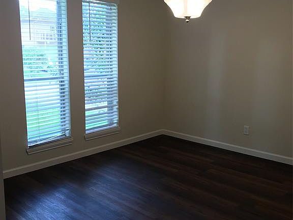 5th image of 5406 Abercreek St