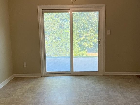 2nd image of 9711 Aventide Ln