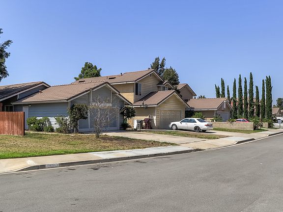 3rd image of 24353 Nicole Ct