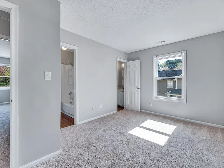4304 Presley Ct #C — Photo 14