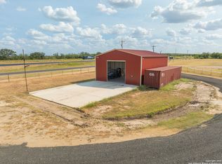 14951 N Interstate Highway 35 #15, Moore, TX 78057