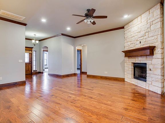 5th image of 514 Grizzly Ln